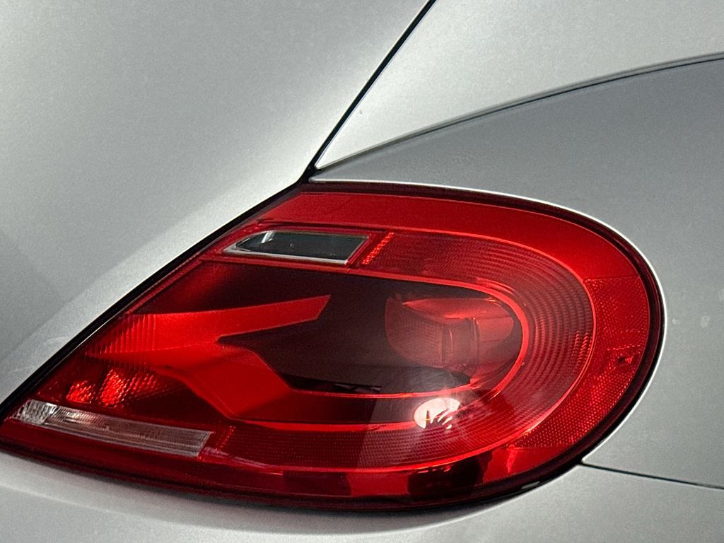 Used Car 2013 Volkswagen Beetle  2.5l For Sale Under $12,000 In Austin, Texas