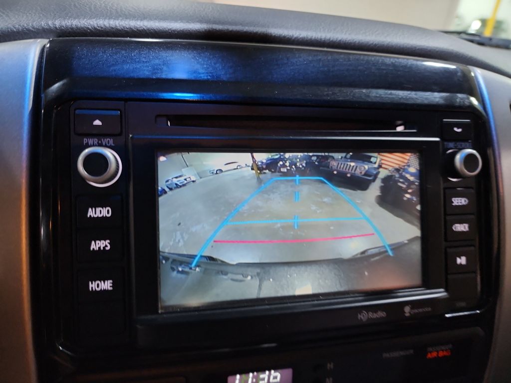 2014 Toyota Tacoma V6 photo