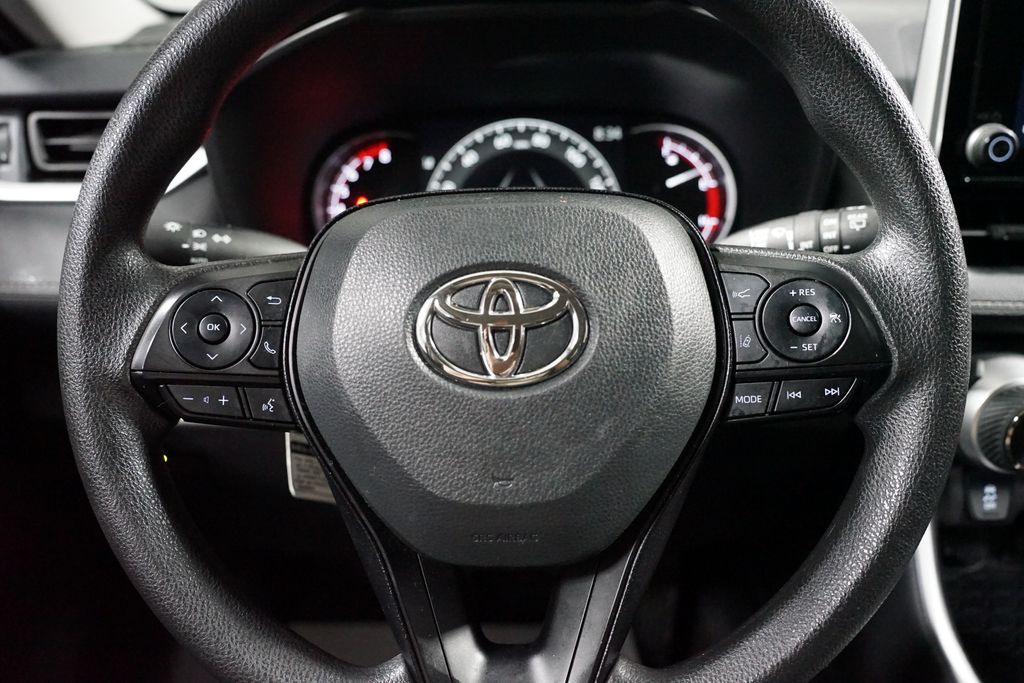 Thumbnail: 2025 Toyota RAV4 - 12