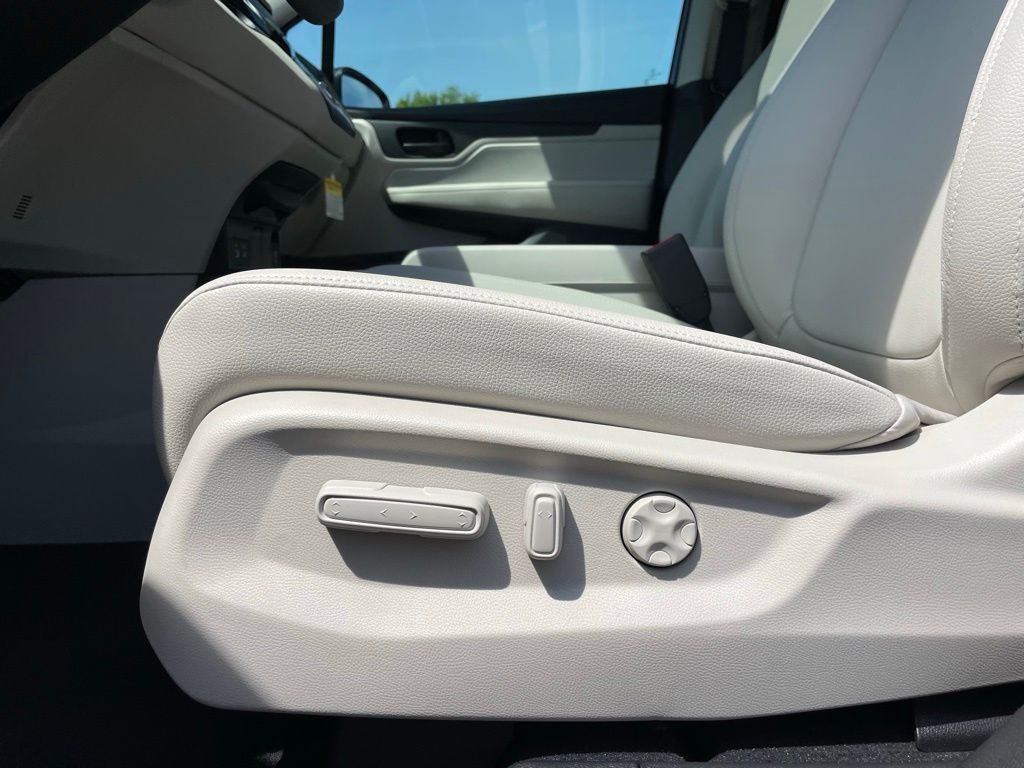 Thumbnail: 2026 Honda Odyssey - 24