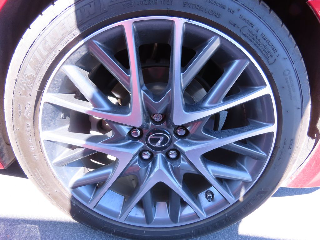 Thumbnail: 2017 Lexus RC - 16