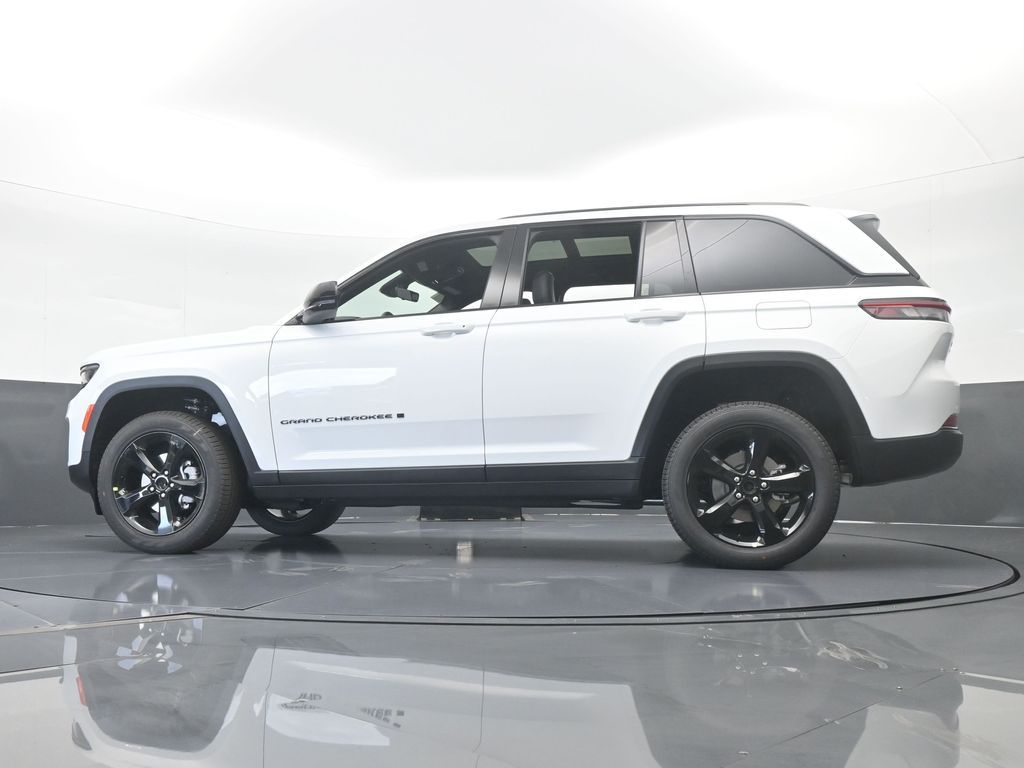 New 2025 Bright White Clearcoat Jeep Limited image 52