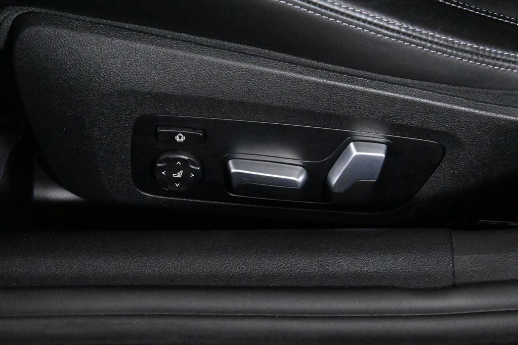 Thumbnail: 2023 BMW M8 - 26