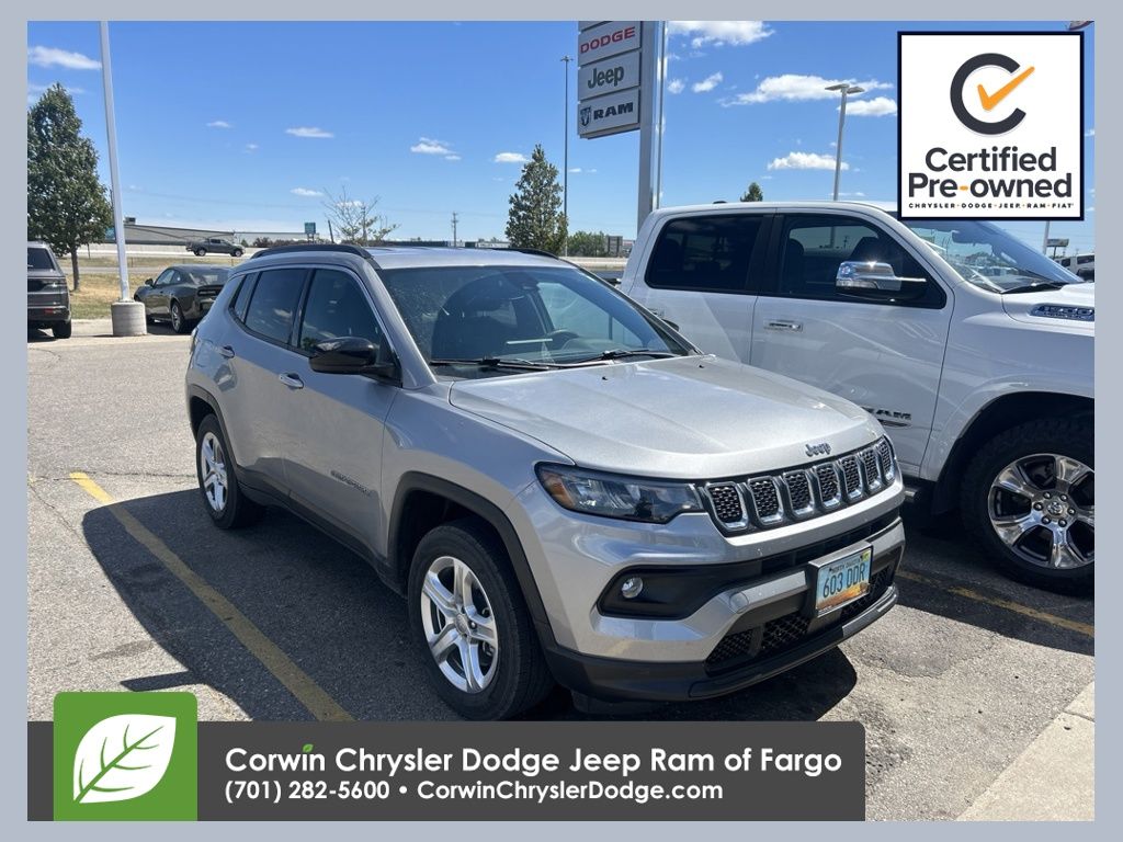 Billet Silver Metallic Clearcoat 2023 Jeep Compass SUV / Crossover Four-Wheel Drive 8-Speed Automatic