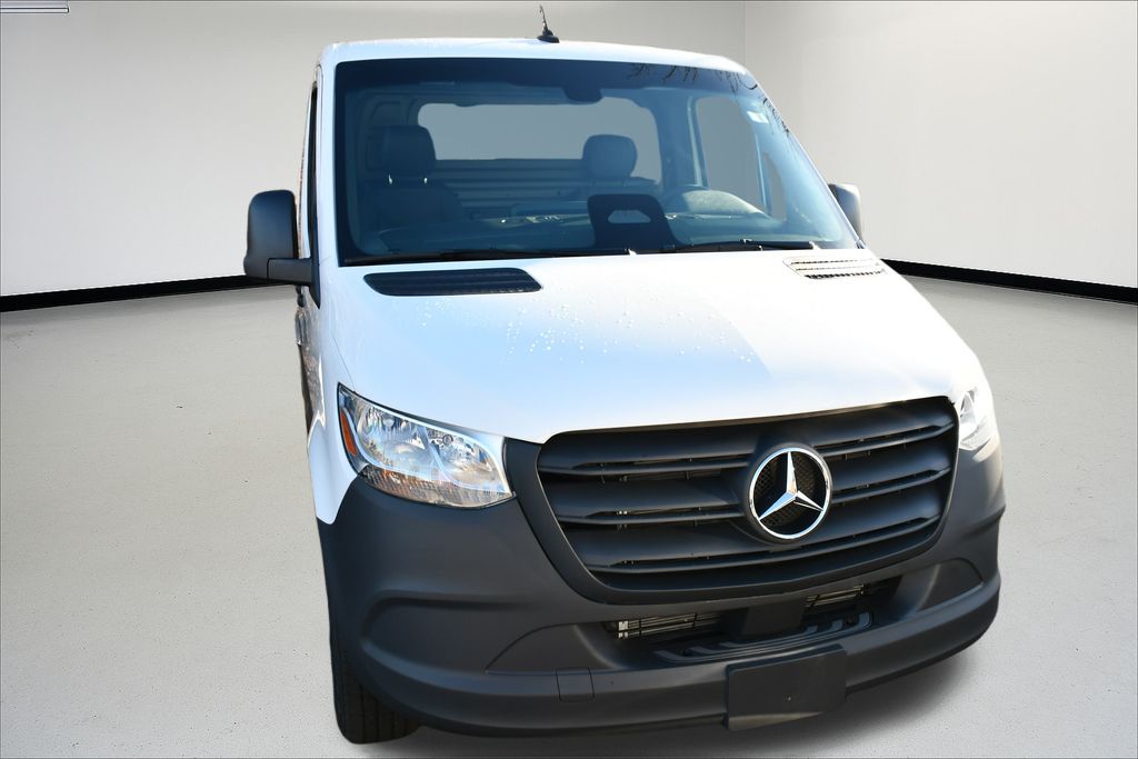 Thumbnail: 2026 Mercedes-Benz Sprinter - 4