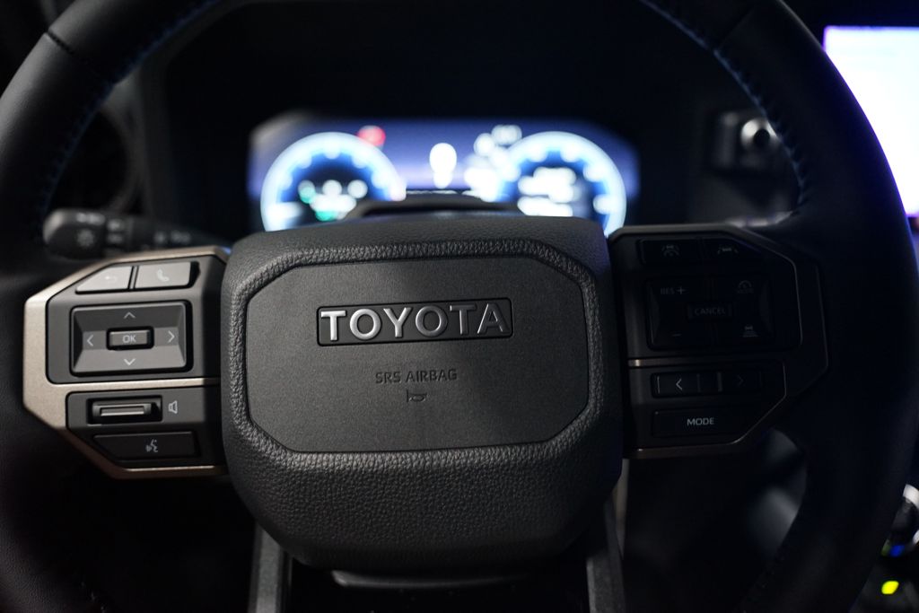 Thumbnail: 2025 Toyota Land Cruiser - 17