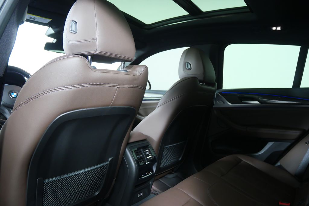 Thumbnail: 2024 BMW X4 - 21