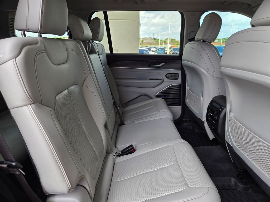Used 2022 Jeep Grand Cherokee L SUV