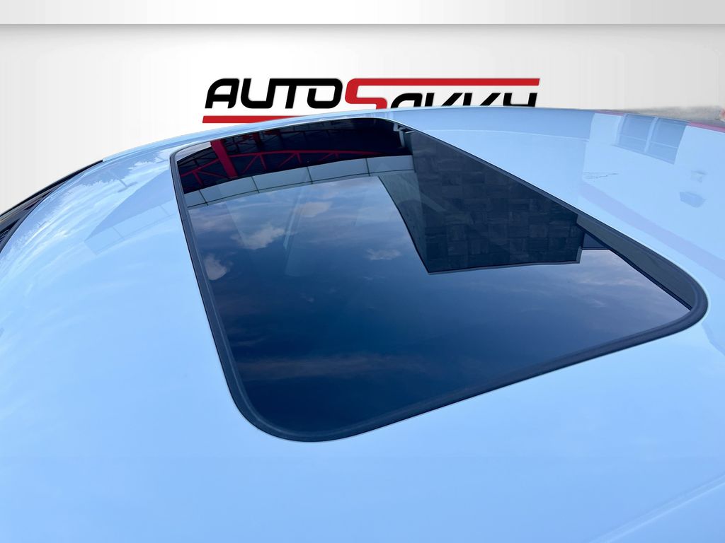 Used 2025 White Acura Base image 22