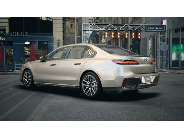 Thumbnail: 2026 BMW 7 Series - 2