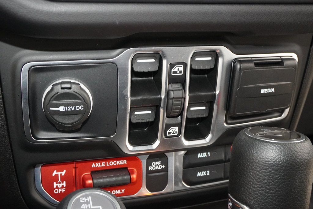 Used Car 2025 Jeep Gladiator  Mojave For Sale Under $50,000 In Weatherford, Texas