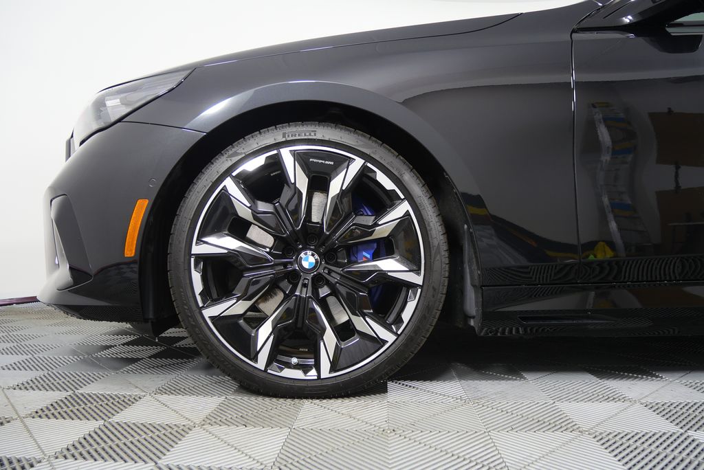 2025 BMW i5 xDrive40 7