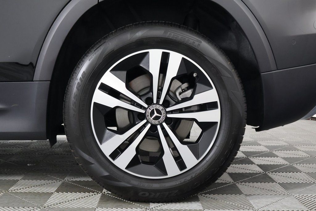 Thumbnail: 2025 Mercedes-Benz GLB - 16