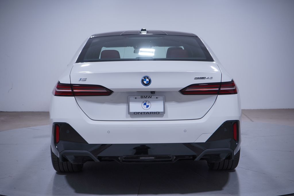 Thumbnail: 2024 BMW i5 - 5