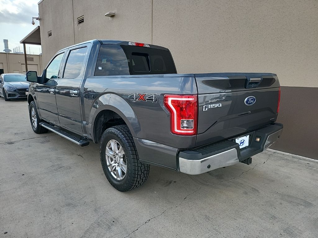 2015 Ford F-150 XLT 2