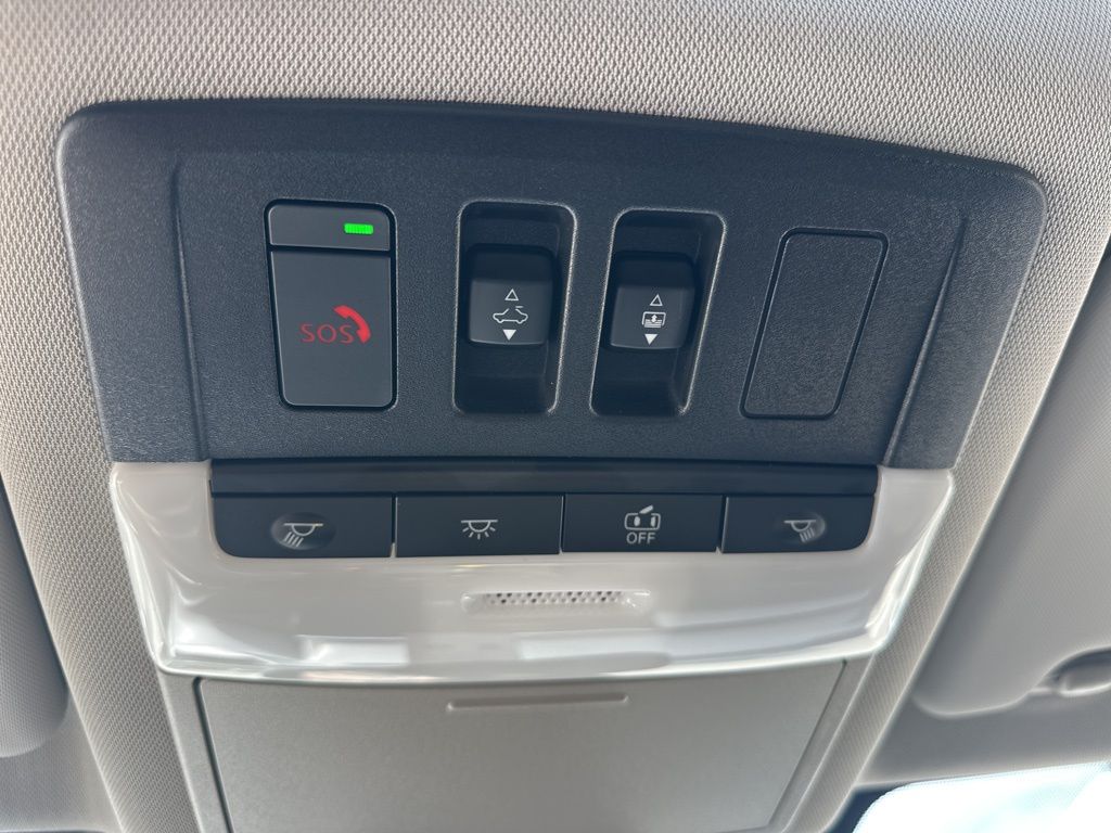 2025 Super Black Nissan Rogue Platinum FWD SUV