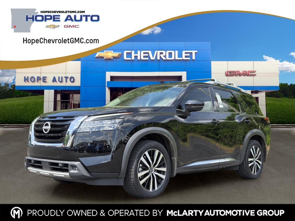 2024 Nissan Pathfinder Platinum FWD