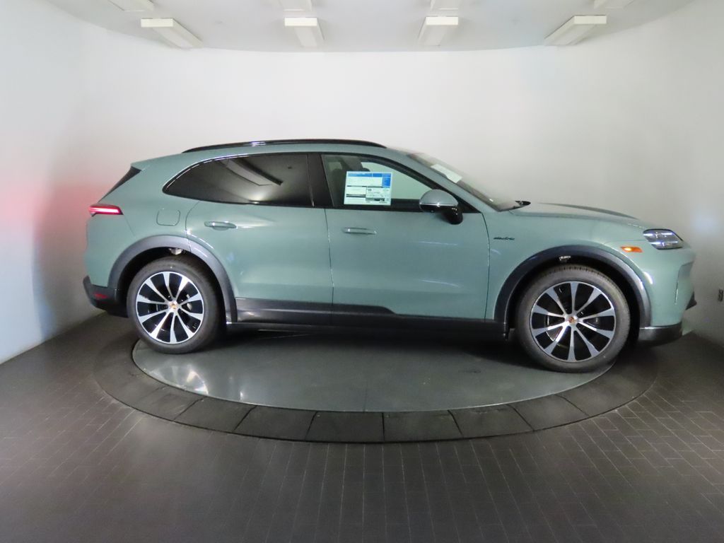 Thumbnail: 2026 Porsche Cayenne - 8