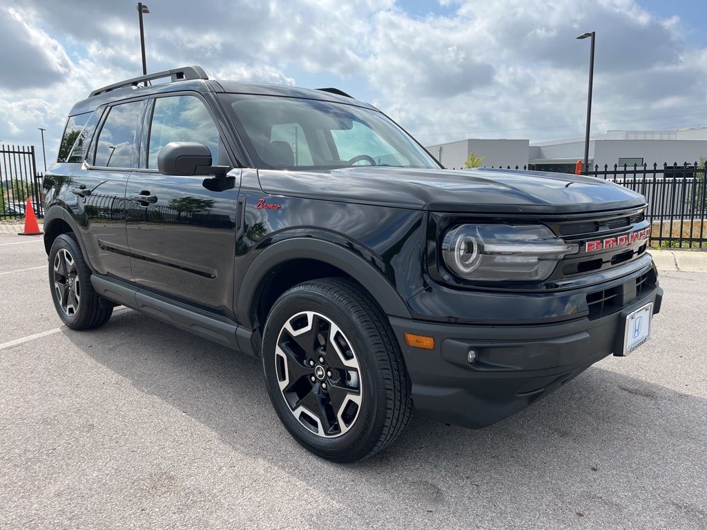 Thumbnail: 2022 Ford Bronco Sport - 3