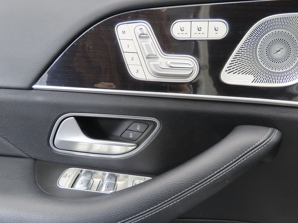 Thumbnail: 2023 Mercedes-Benz GLE - 22