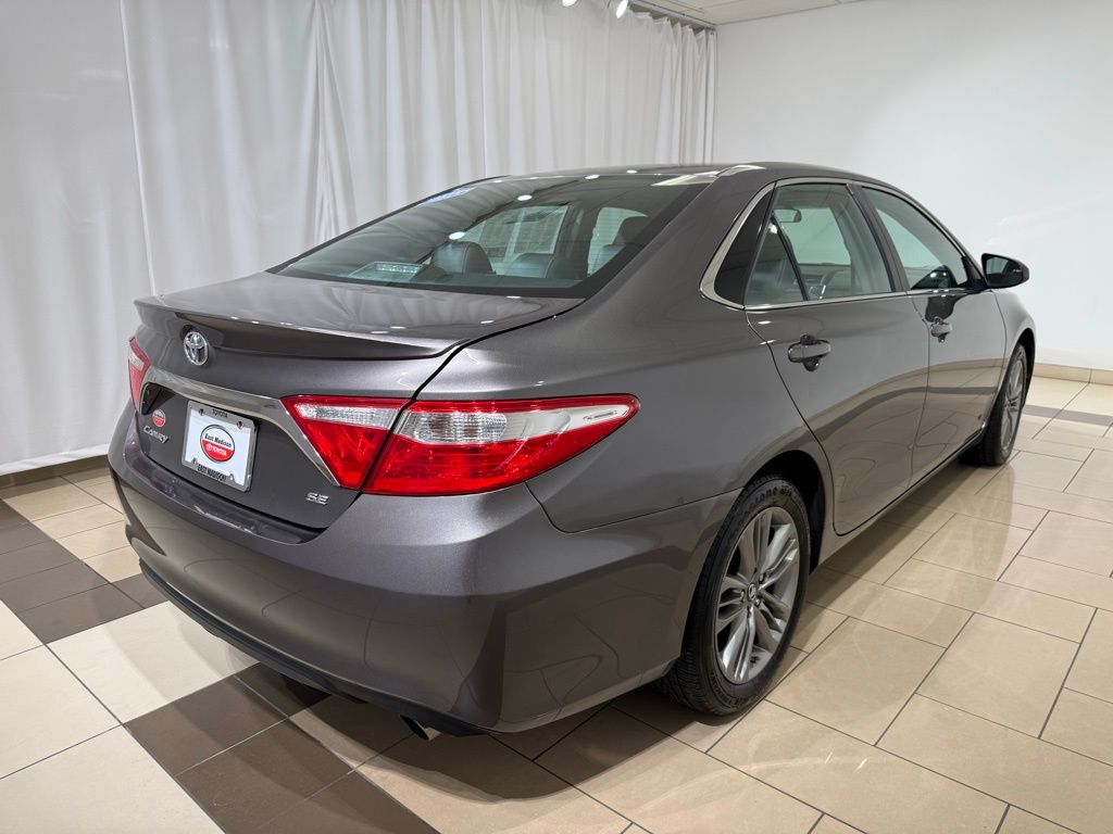 2017 Toyota Camry SE 5