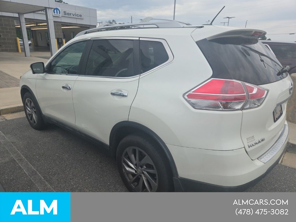Used 2015 White Nissan SL image 6