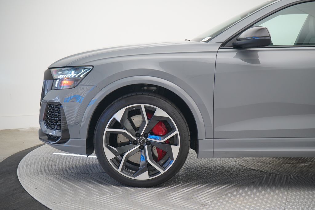 Thumbnail: 2024 Audi RS Q8 - 2