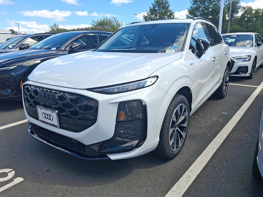 Thumbnail: 2026 Audi Q3 - 1