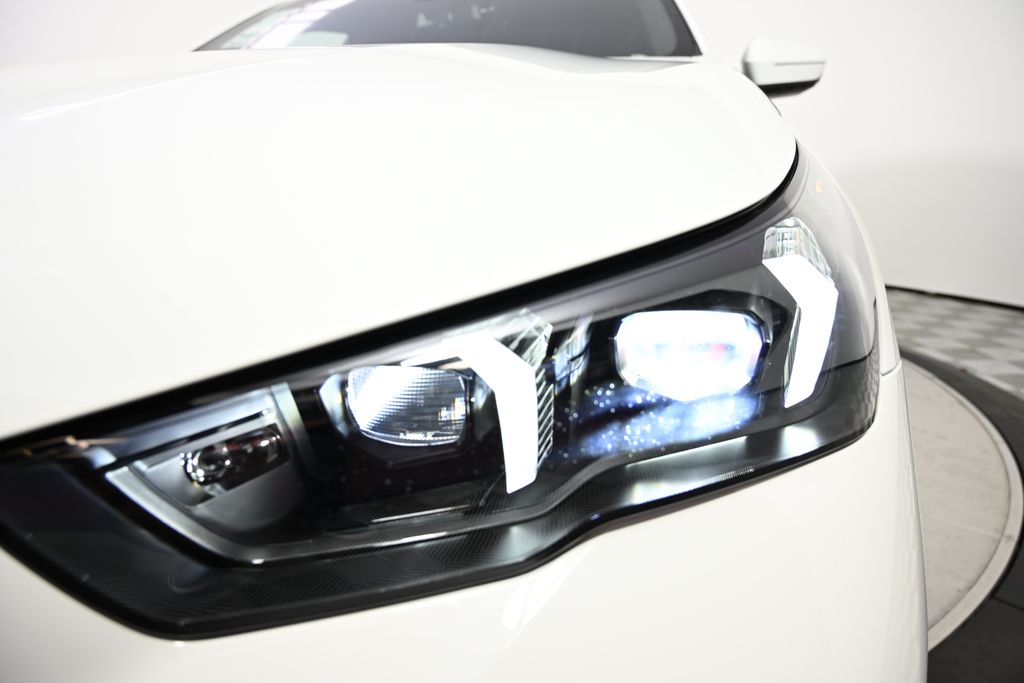 2025 BMW i5 xDrive40 9