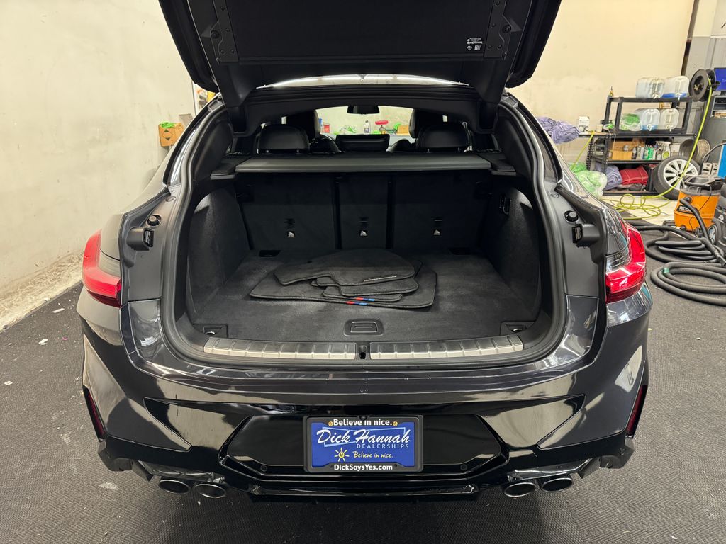 2023 BMW X4 M Base