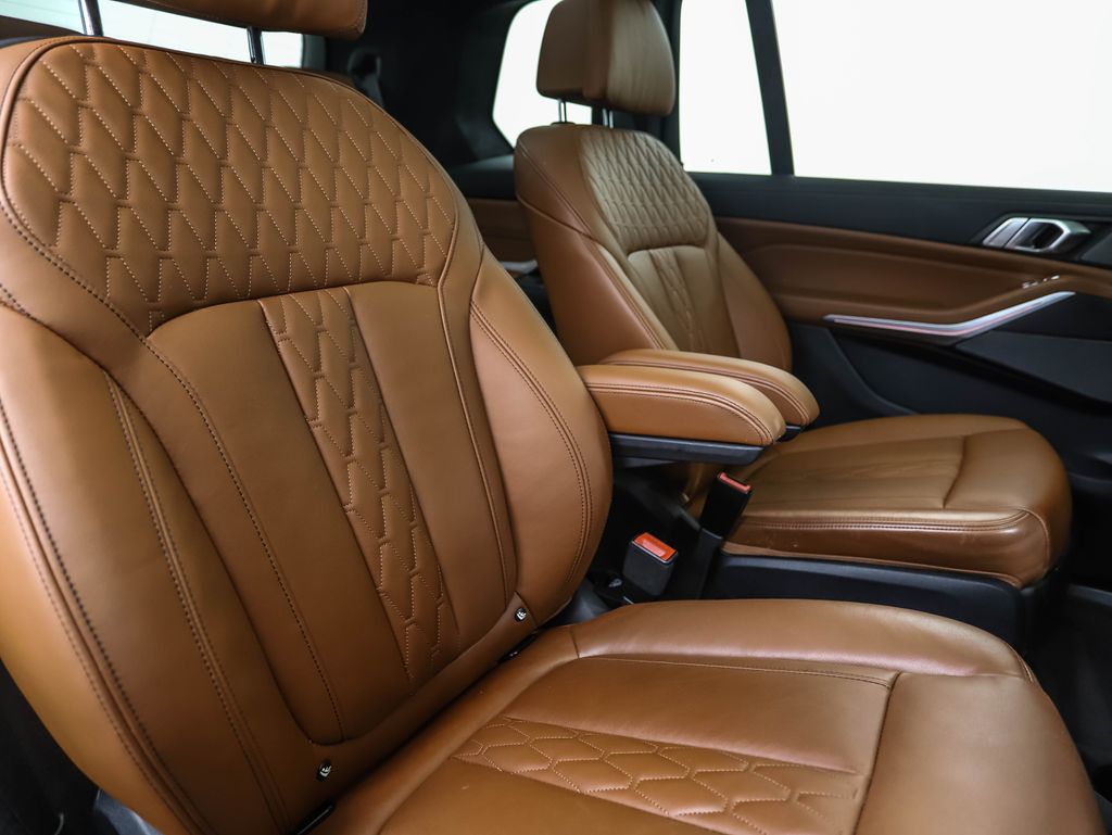 Thumbnail: 2022 BMW X7 - 30