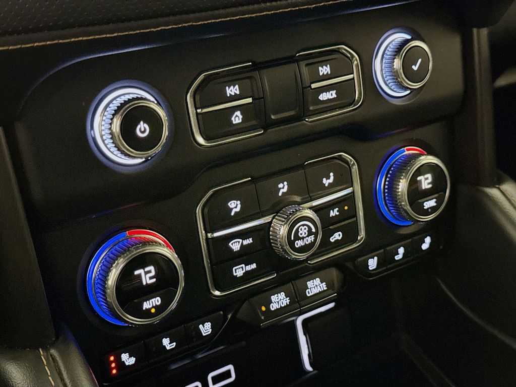 Thumbnail: 2022 GMC Yukon XL - 16