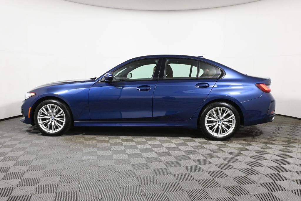 Thumbnail: 2023 BMW 3 Series - 2