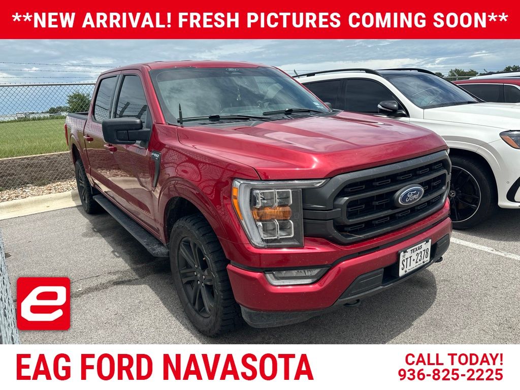 Rapid Red Metallic Tinted Clearcoat 2022 Ford F-150 Pickup Truck Four-Wheel Drive Automatic