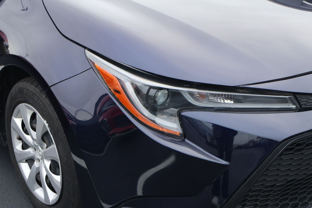 Thumbnail: 2021 Toyota Corolla - 4