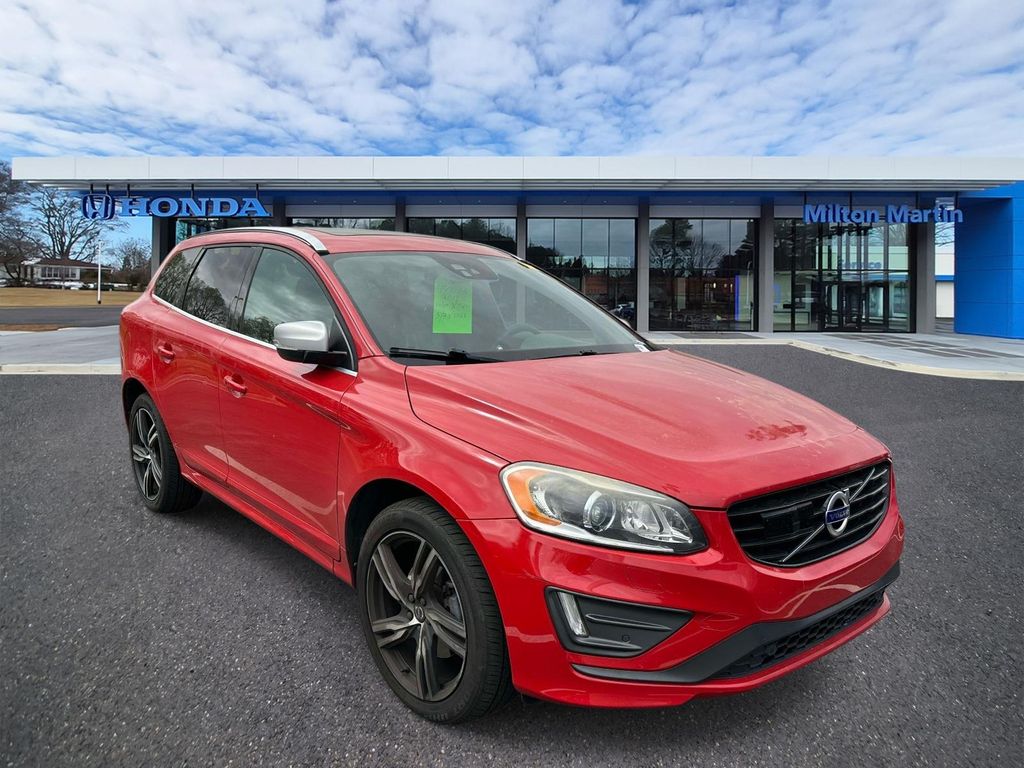 2017 Volvo XC60 T6 R-Design AWD