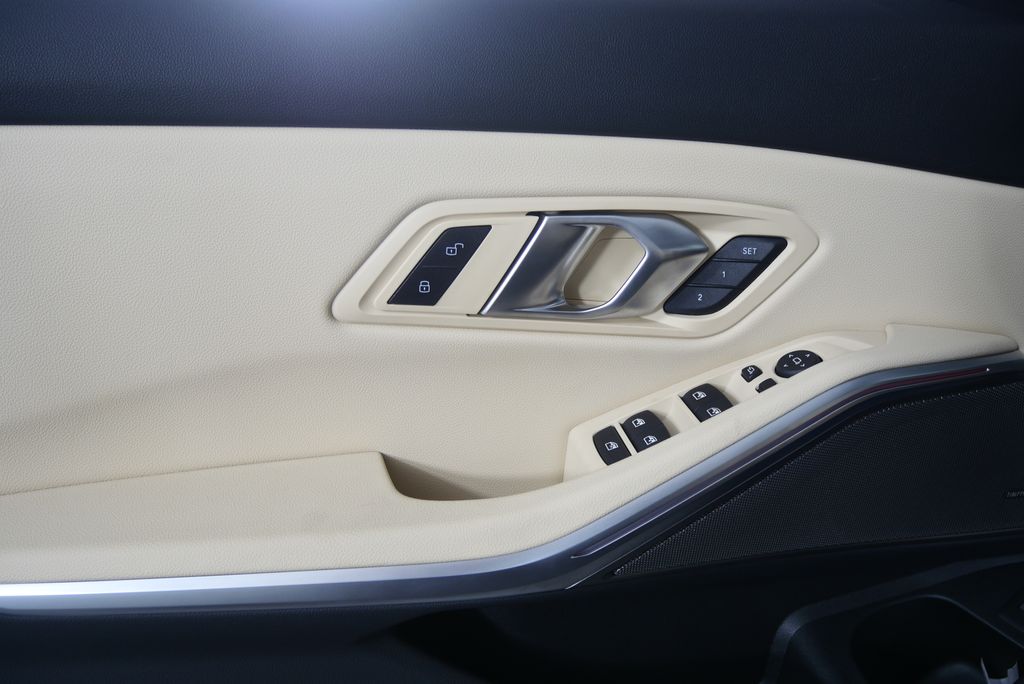 Thumbnail: 2026 BMW 3 Series - 9