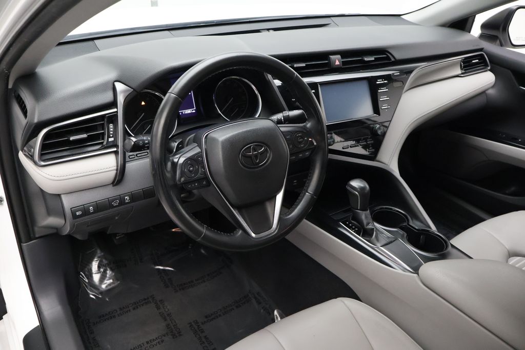 Thumbnail: 2019 Toyota Camry - 15