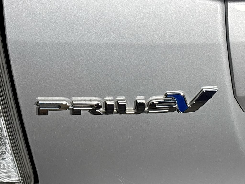 2017 Toyota Prius v Two