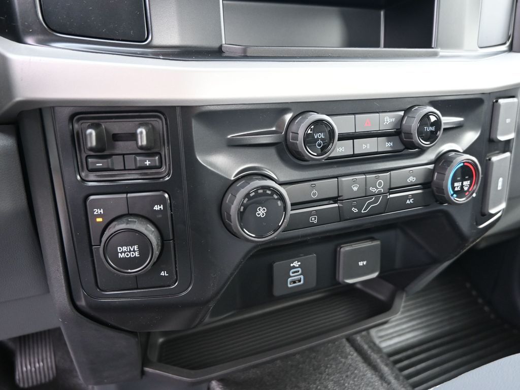 2026 Ford F-350 Super Duty XL