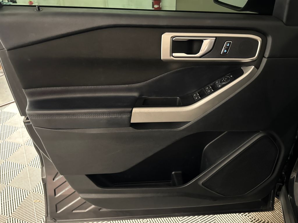 Certified Used 2020 Gray Ford XLT image 15