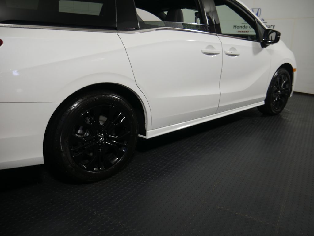 Thumbnail: 2026 Honda Odyssey - 4