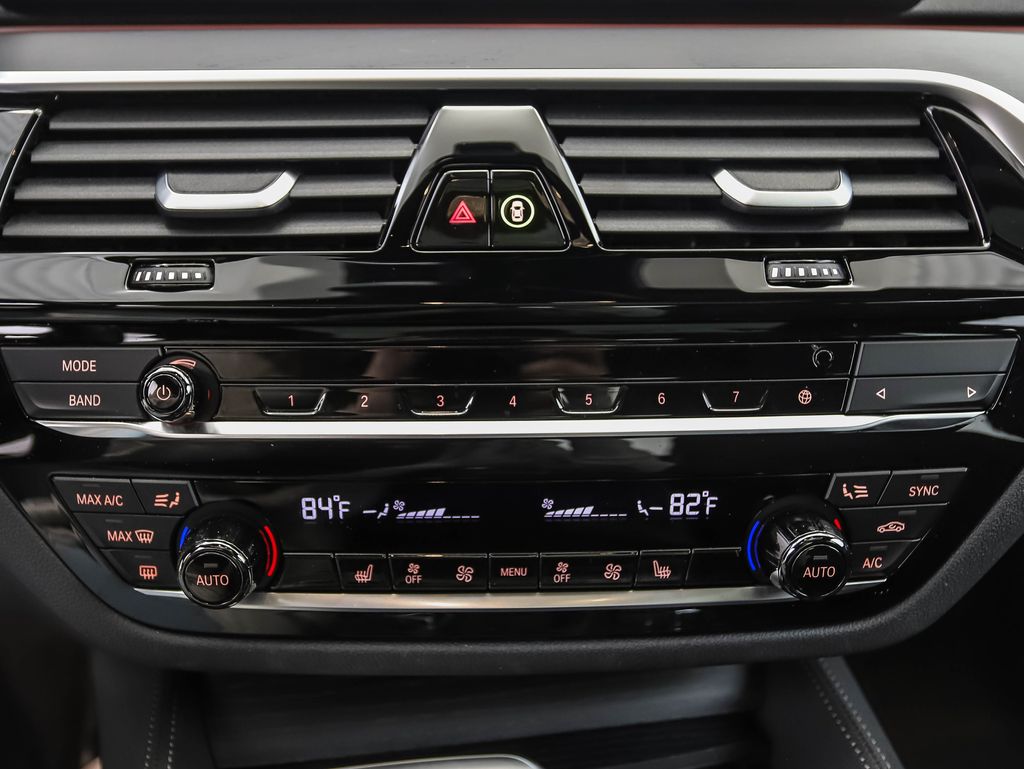 Thumbnail: 2023 BMW 5 Series - 19