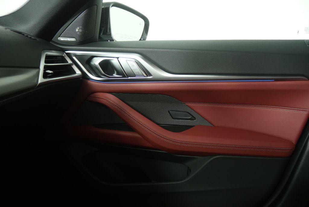 Thumbnail: 2026 BMW i4 - 25