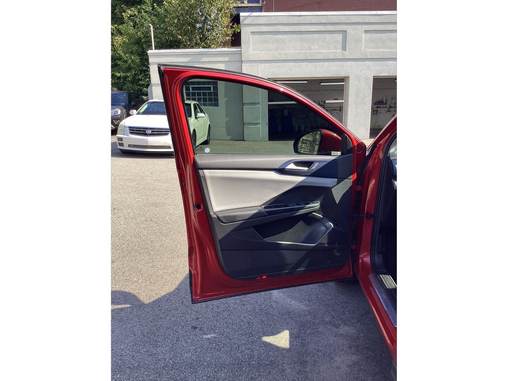 Used 2022 Volkswagen Taos SUV
