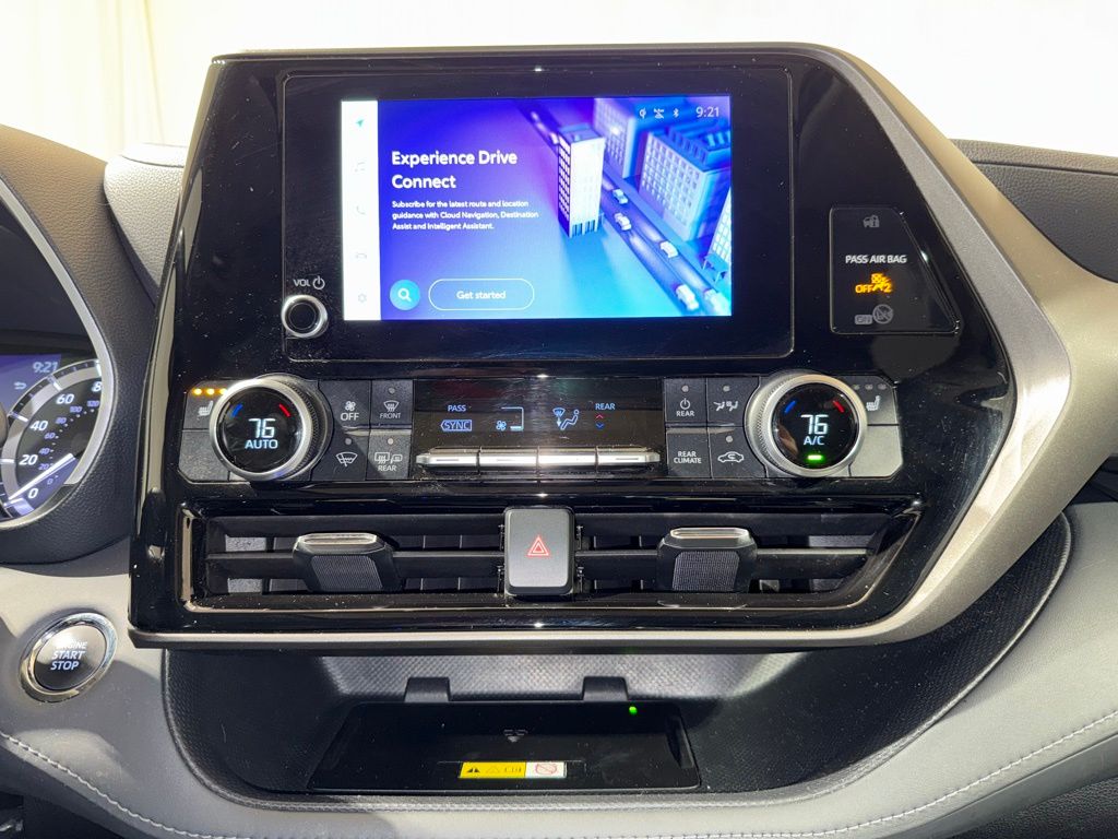 Thumbnail: 2023 Toyota Highlander - 29