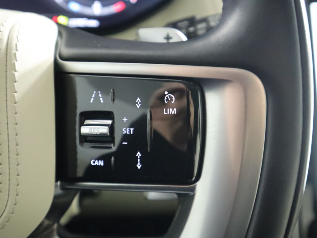 Thumbnail: 2023 Land Rover Range Rover - 12