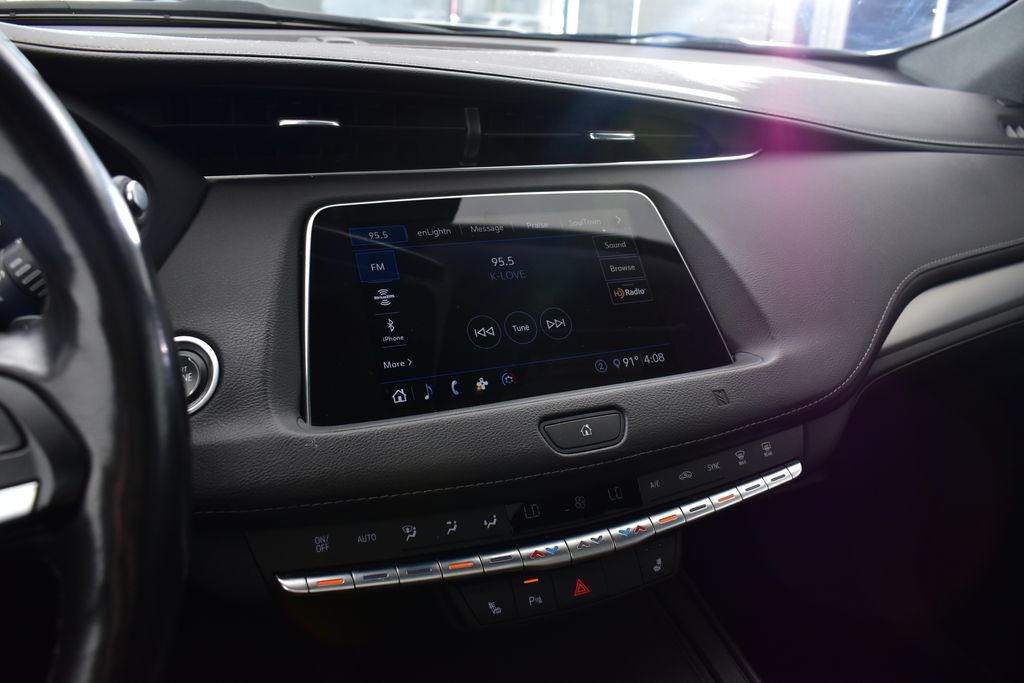 Thumbnail: 2020 Cadillac XT4 - 17