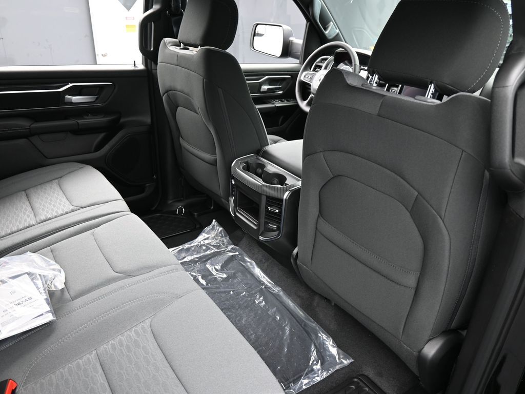 New 2026 Diamond Black Crystal Pearlcoat Ram Big Horn/Lone Star image 37