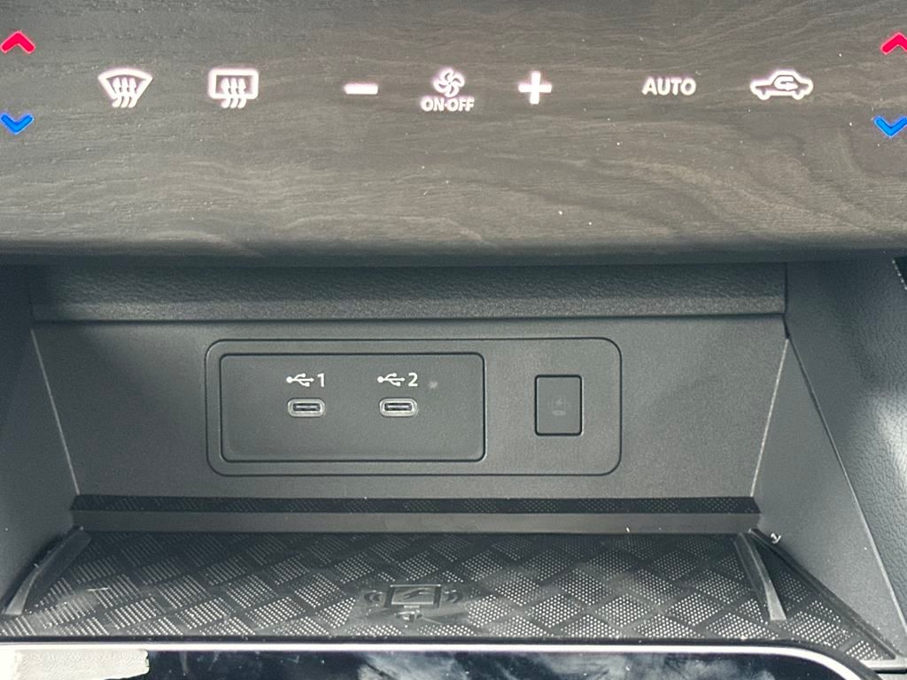 2025 Nissan Murano SV photo